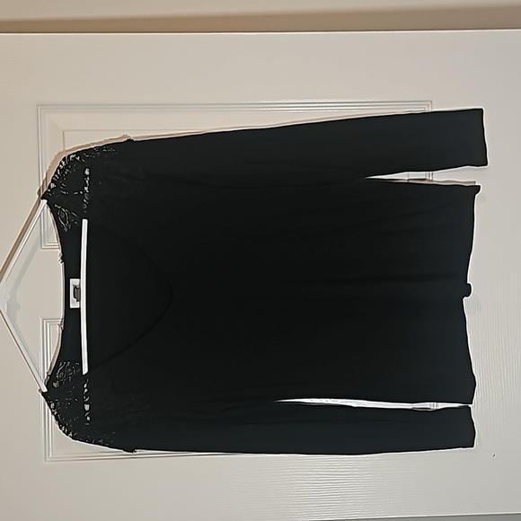 Old Navy Black Long Sleeve Top with Lace Shoulders Size S - Picture 1 of 4